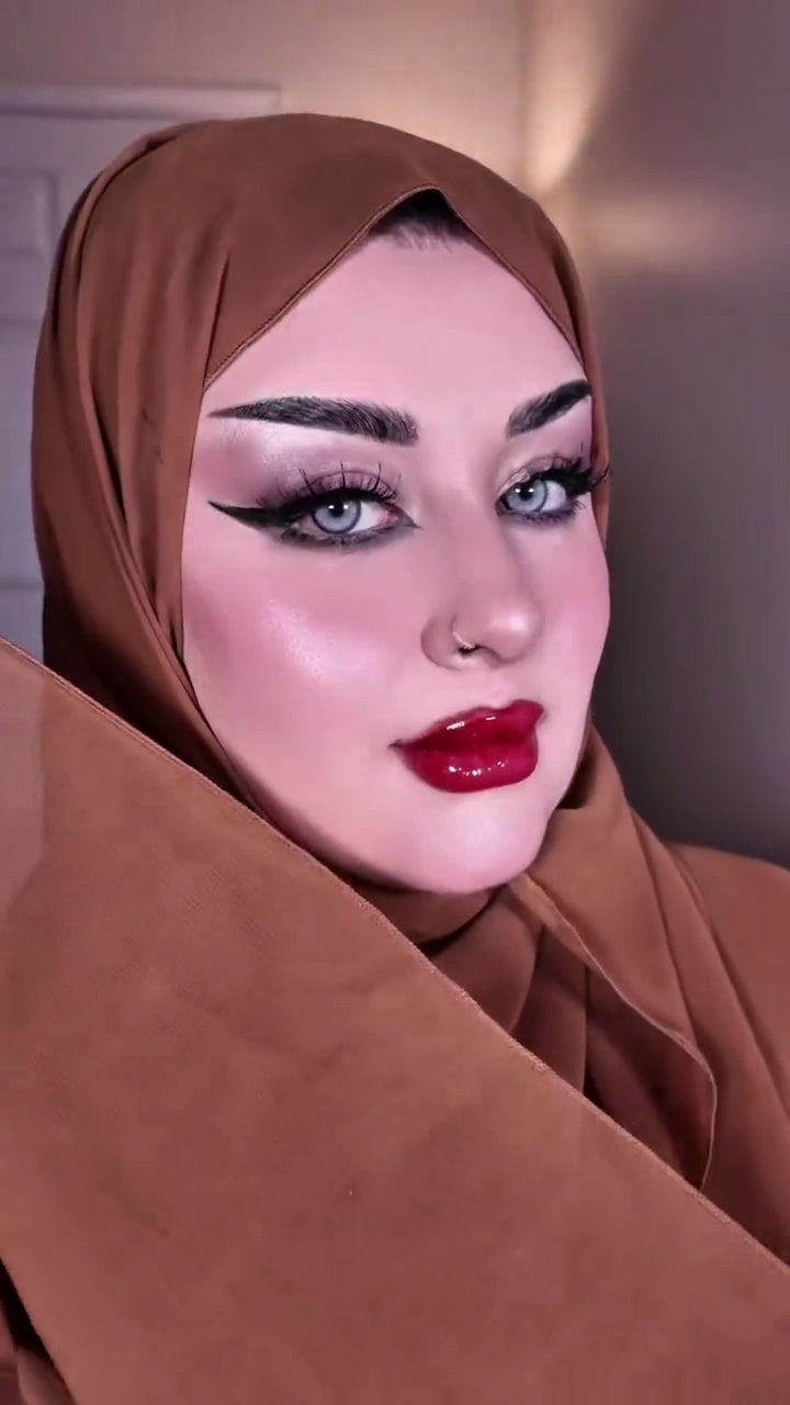 Gris Dubai